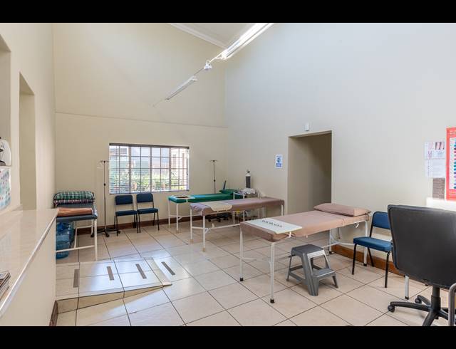 415M² MEDICAL SUITE FOR SALE IN RANDHART